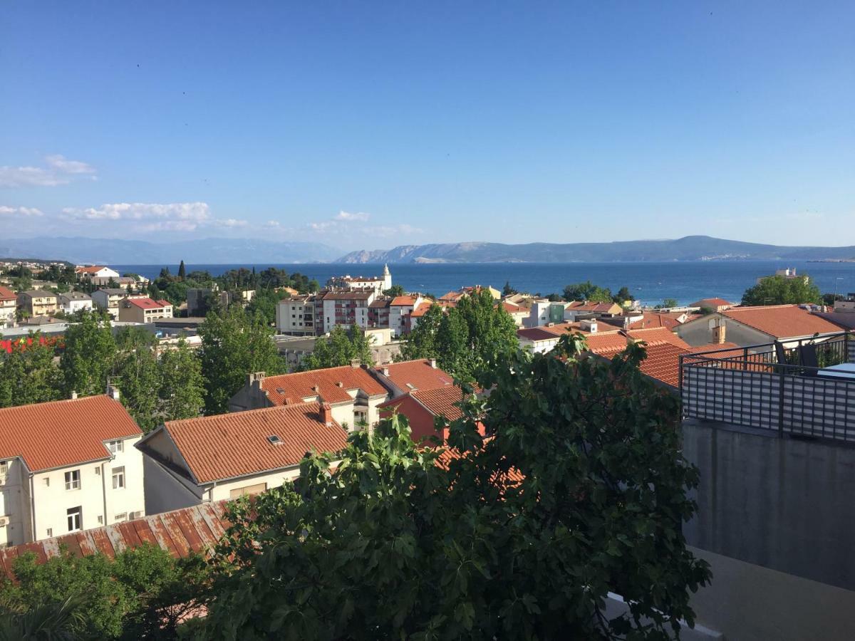 Central House Nona Crikvenica Dış mekan fotoğraf