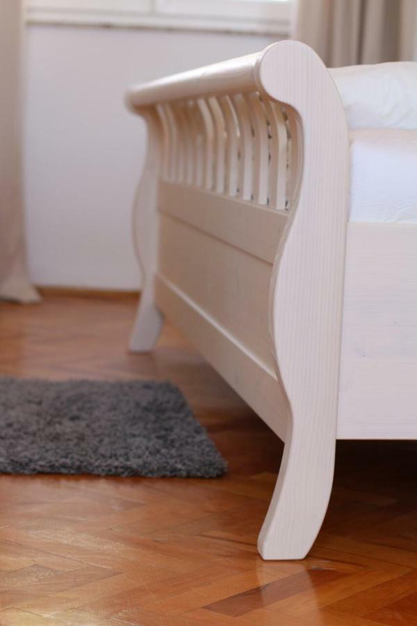 Central House Nona Crikvenica Dış mekan fotoğraf